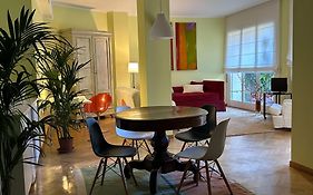 Coloniola Lake House